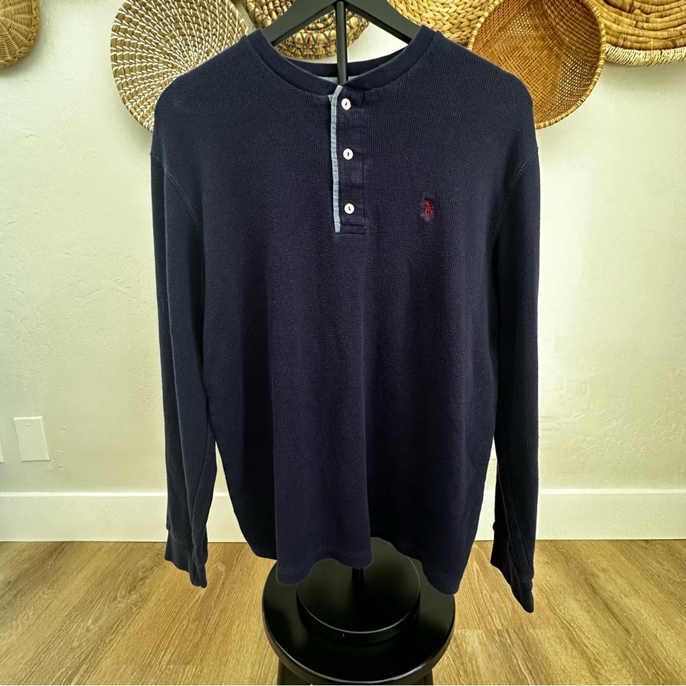 Men’s U.S. Polo Assn. Dark Blue Long Sleeve Henley. Size Large